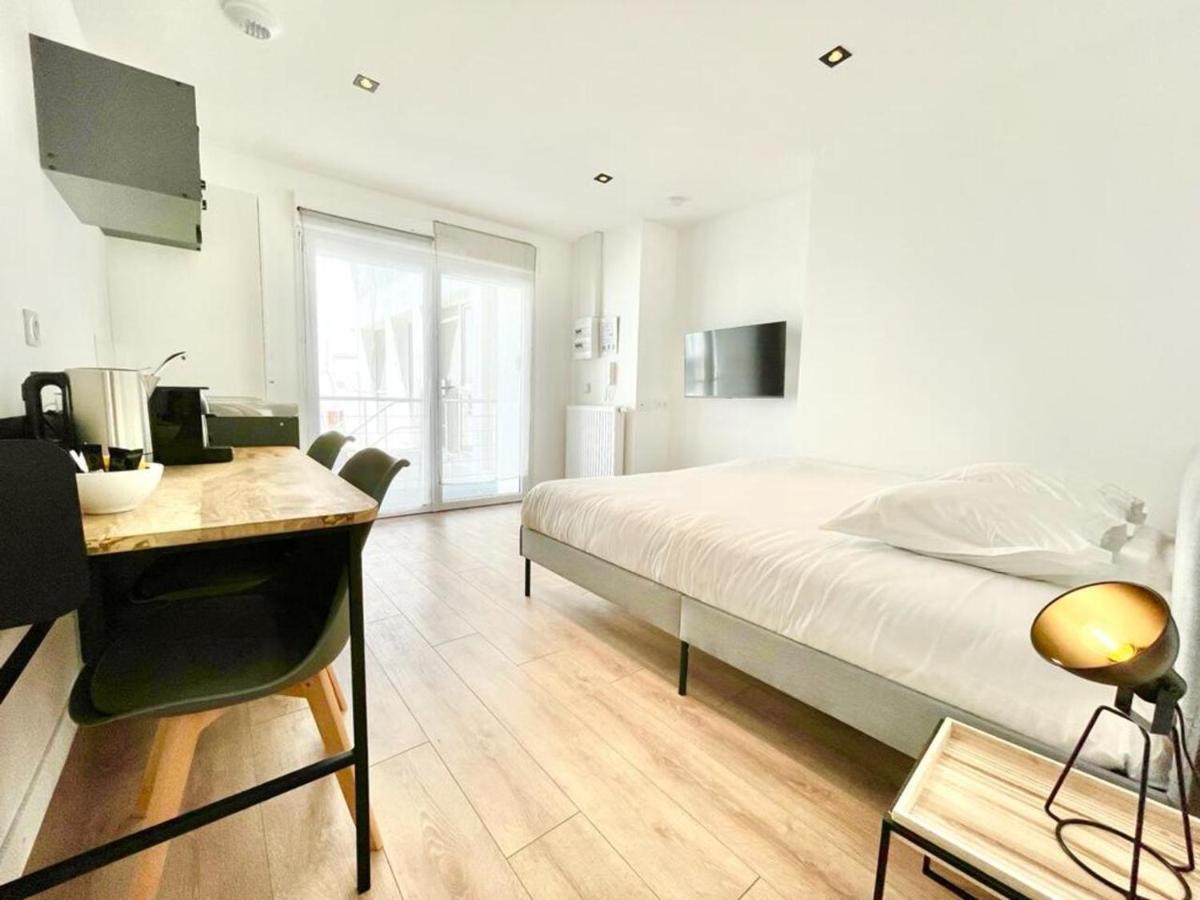 Residence Duguay - Centre Ville - Porte B - Appartements Tout Confort - Neuf - Nouveau Lorient Exterior foto
