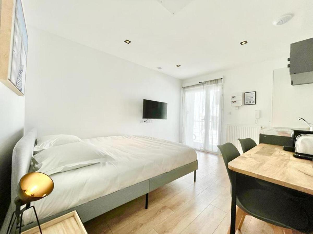 Residence Duguay - Centre Ville - Porte B - Appartements Tout Confort - Neuf - Nouveau Lorient Exterior foto