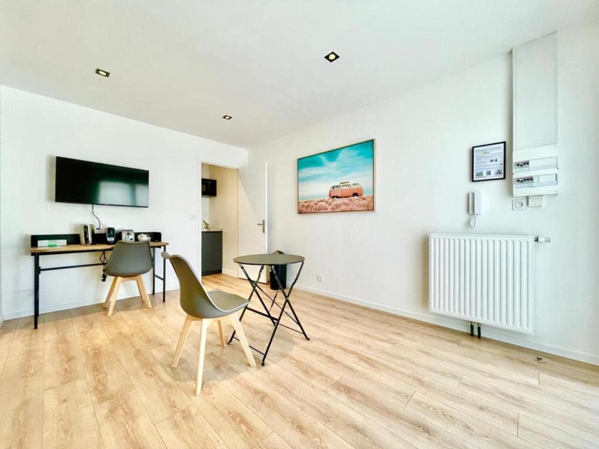 Residence Duguay - Centre Ville - Porte B - Appartements Tout Confort - Neuf - Nouveau Lorient Exterior foto